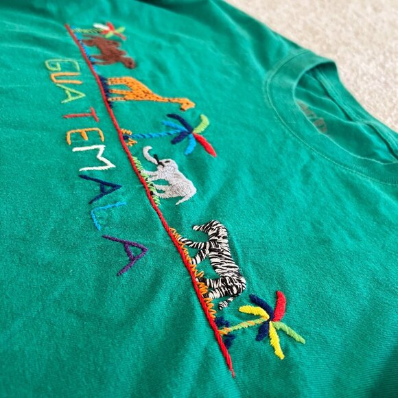 Emerald Green Embroidered Guatemala & Animals Cotton Tshirt Large - Picture 3 of 7